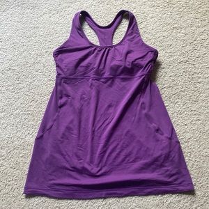 Lululemon tank size 8